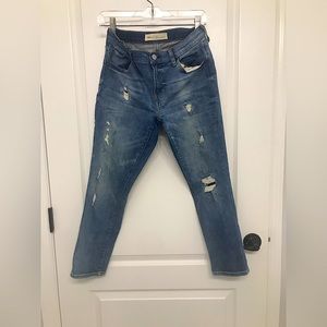 Gap girlfriend styled 27 regular jeans